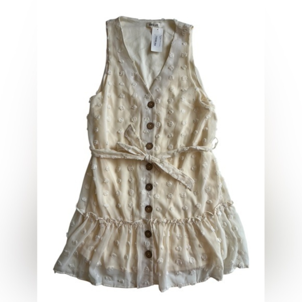 Elegant Cream Sleeveless Dress